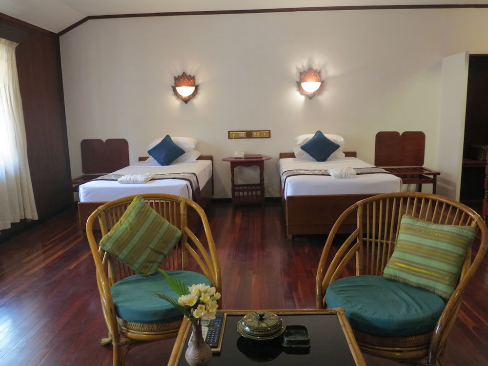 bagan hotel river view