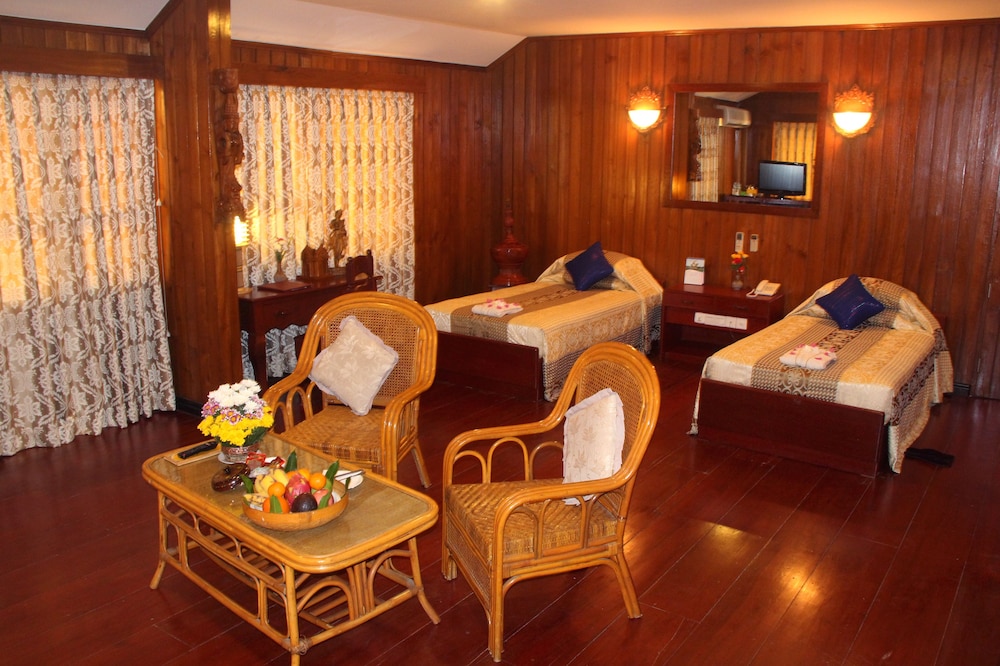 bagan hotel river view