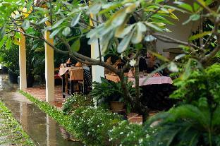 han and daniel villa boutique