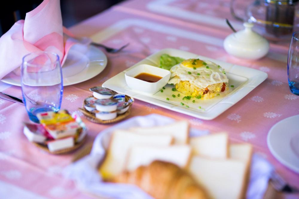 han and daniel villa boutique