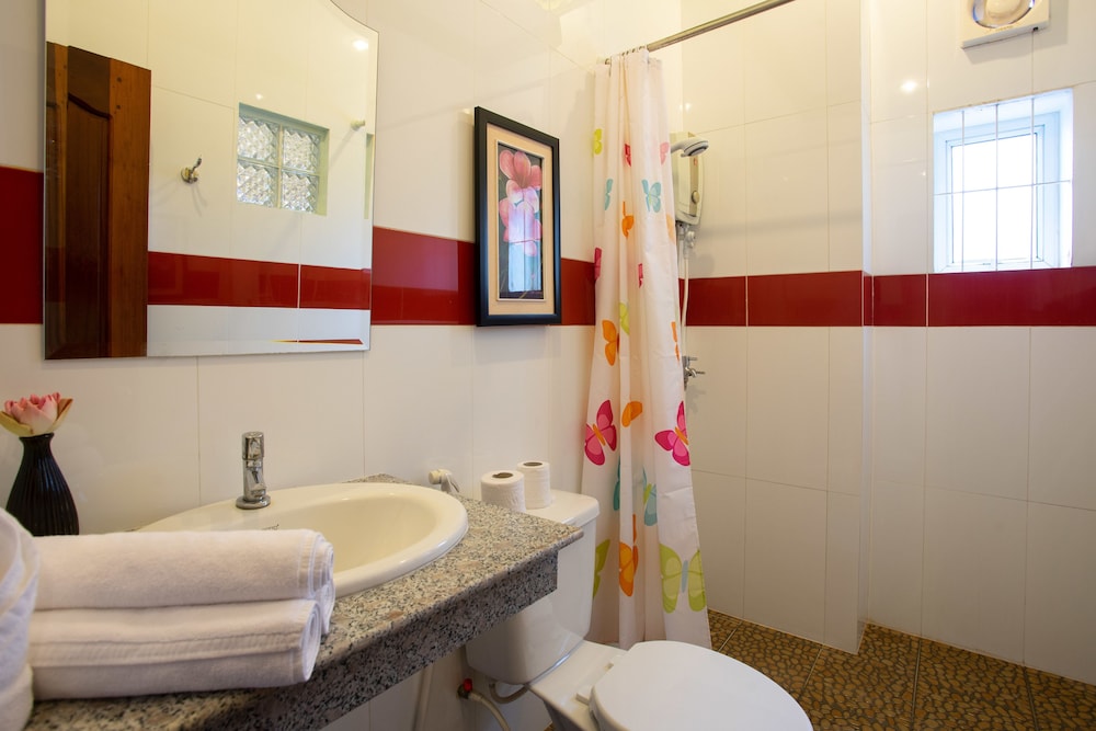 han and daniel villa boutique