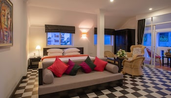 han and daniel villa boutique