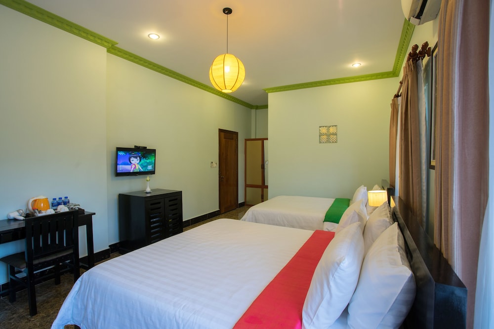 han and daniel villa boutique