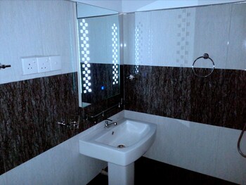 Sigiriya Danu Homestay,Habarana>>Dambulla,2.5 star