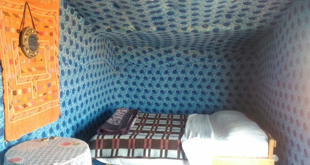 locals under stars trips