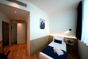 hellosky air rooms and lounge