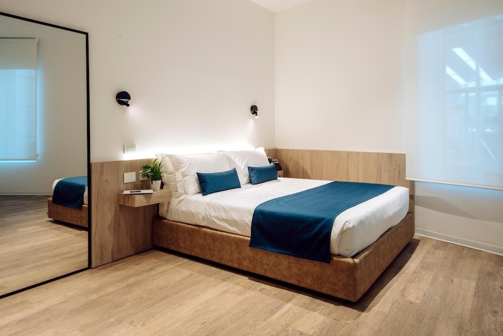 hellosky air rooms and lounge