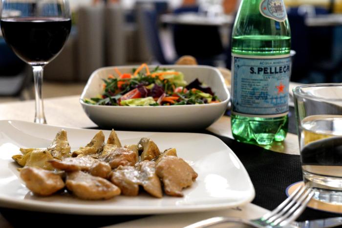 hellosky air rooms and lounge