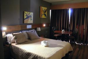 hotel meia lua
