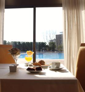 hotel meia lua
