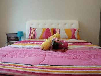 luxury apartment near klcc and city center