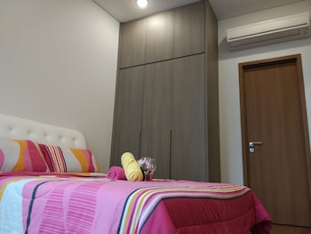 luxury apartment near klcc and city center