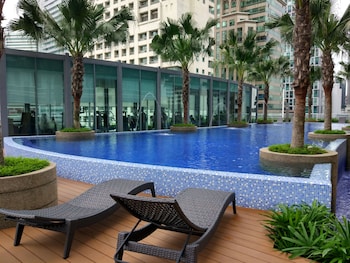 luxury apartment near klcc and city center
