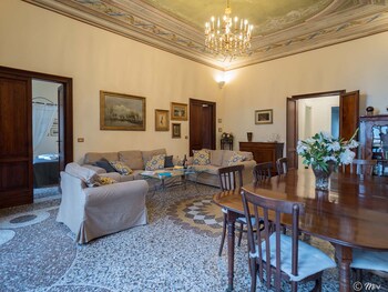 villa montale apartment i limoni