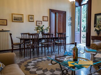 villa montale apartment i limoni