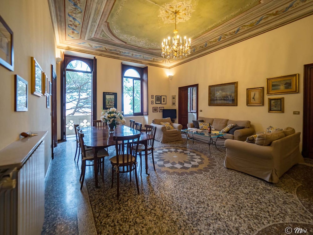 villa montale apartment i limoni