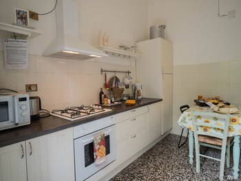 villa montale apartment i limoni
