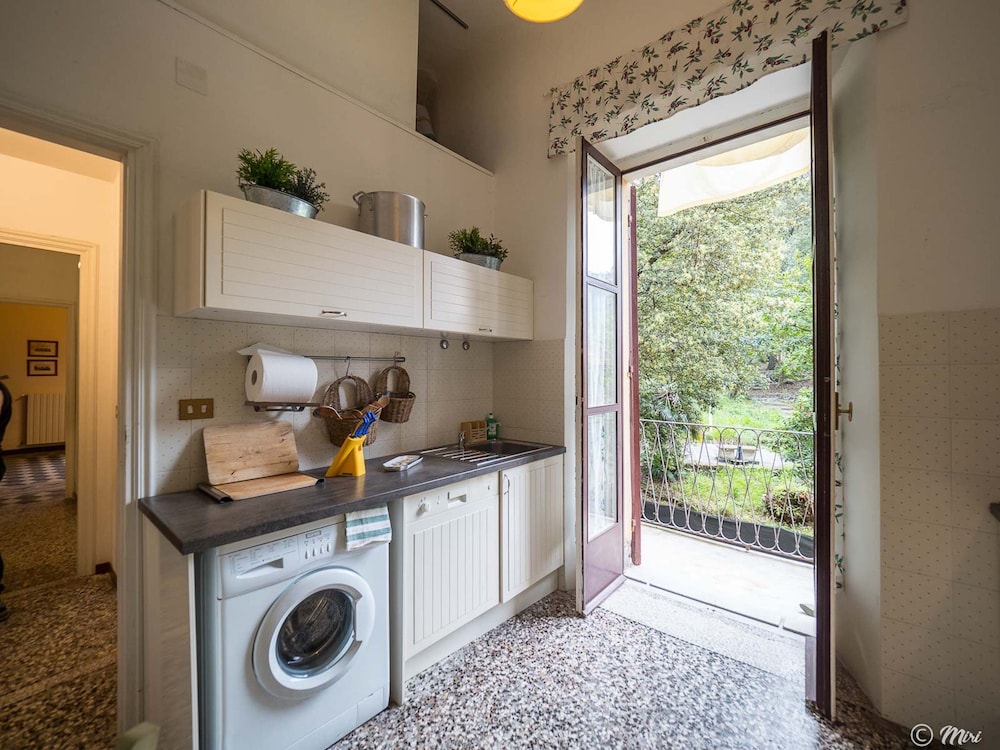 villa montale apartment i limoni