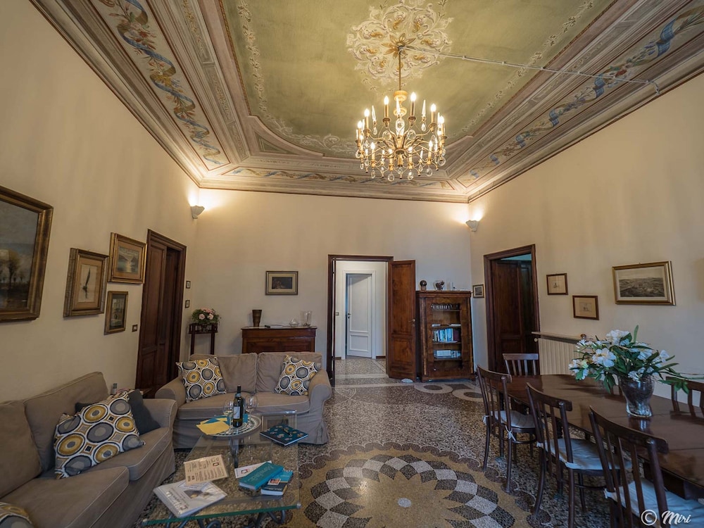 villa montale apartment i limoni