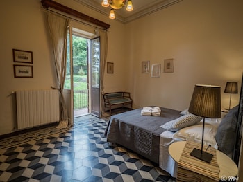 villa montale apartment i limoni