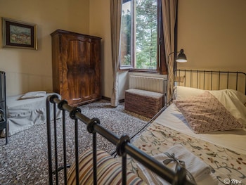 villa montale apartment i limoni