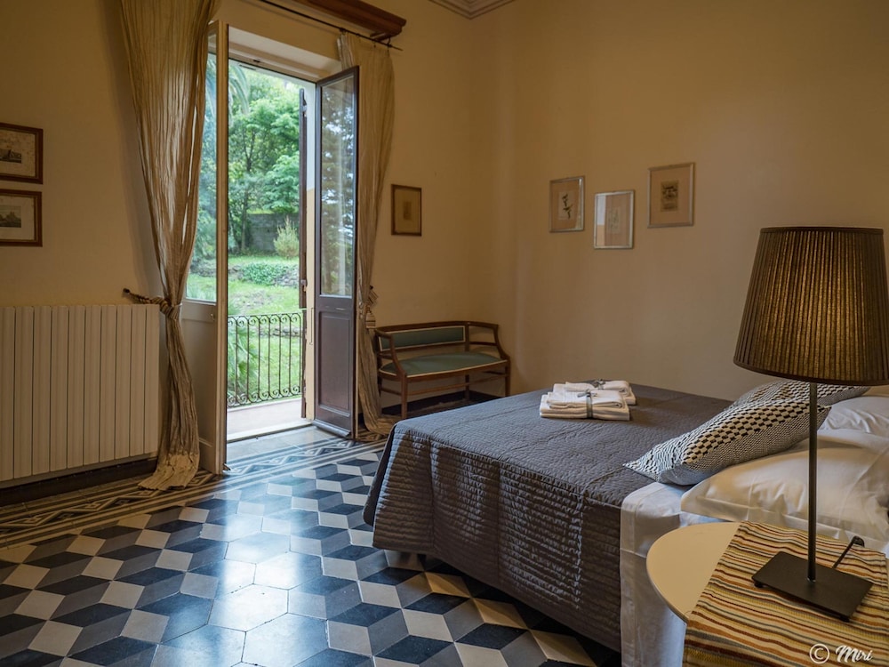 villa montale apartment i limoni