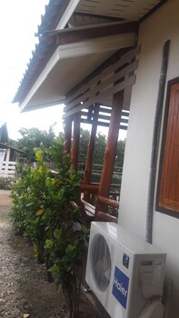 Ramidahost2,Sop Ruak>>Chiang Saen,2.5 star