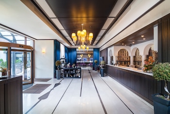 epoque hotel