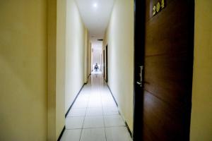 reddoorz near pasar tarapung siring banjarmasin