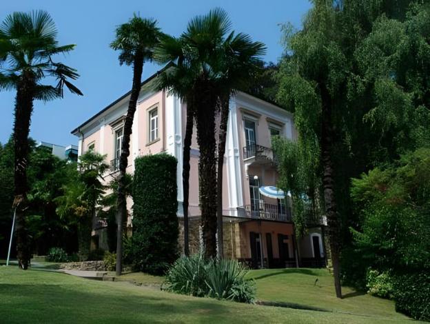 hotel and hostel montarina