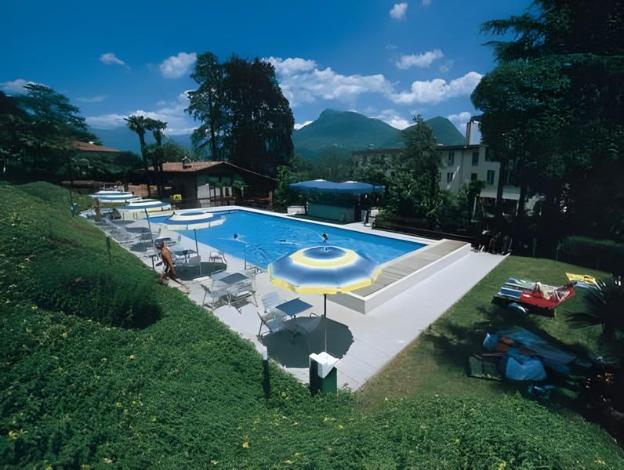 hotel and hostel montarina