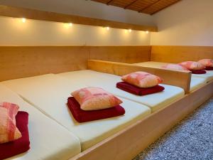 hotel and hostel montarina