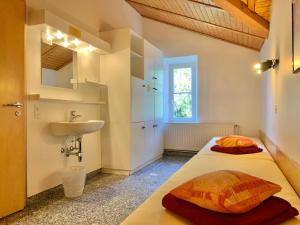 hotel and hostel montarina