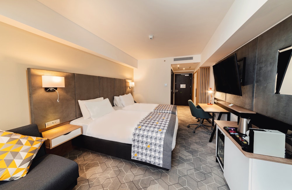 holiday inn bucharest times an ihg hotel