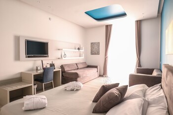 toledo 16 luxury suites