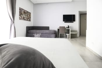 toledo 16 luxury suites