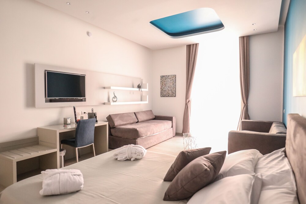 toledo 16 luxury suites