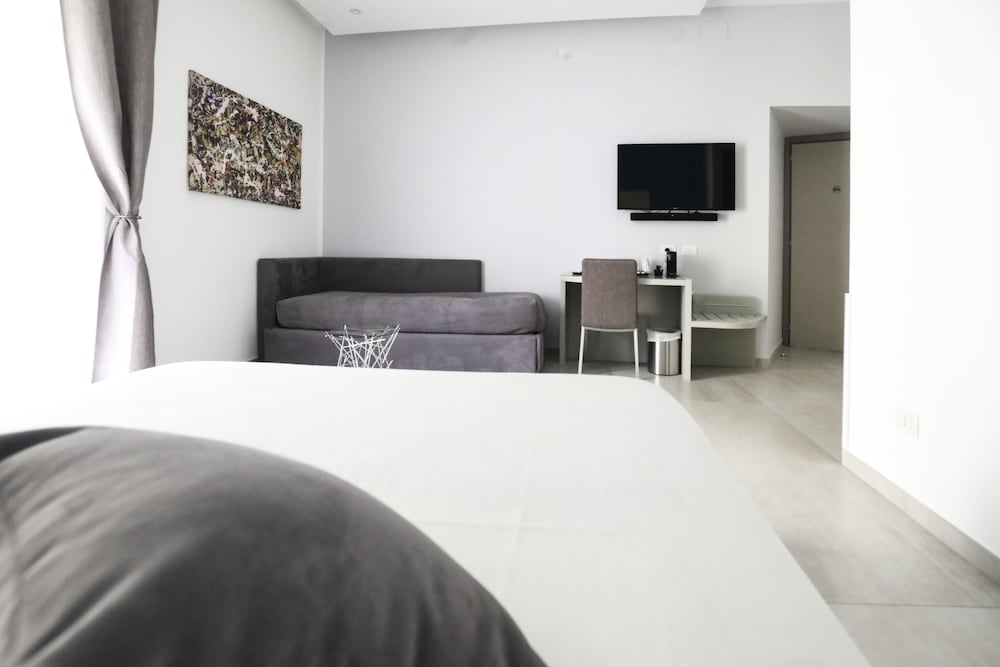 toledo 16 luxury suites