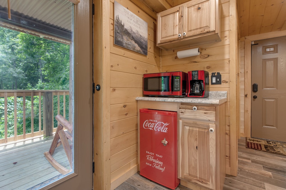 rustic charm by jackson mountain rentals