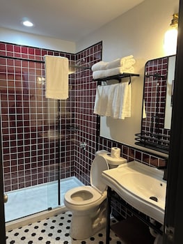 hotel vervana trademark collection by wyndham