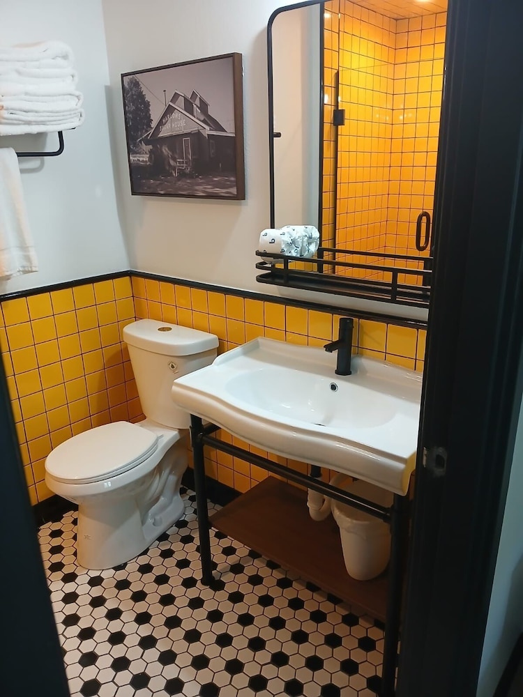 hotel vervana trademark collection by wyndham