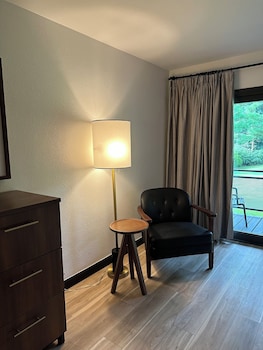 hotel vervana trademark collection by wyndham