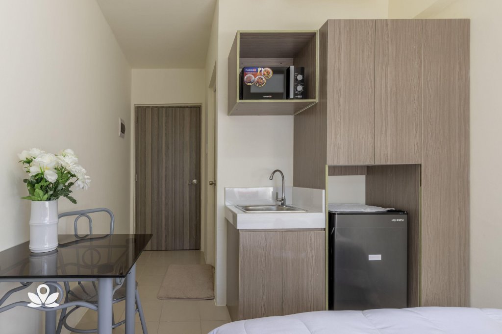 urban deca graceysplace