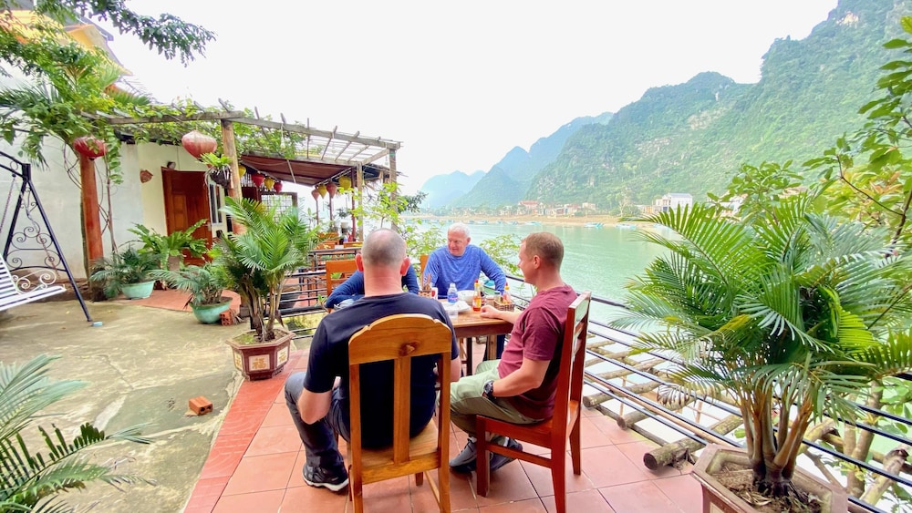 phong nha coco riverside homestay