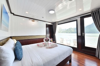 halong sapphire cruise
