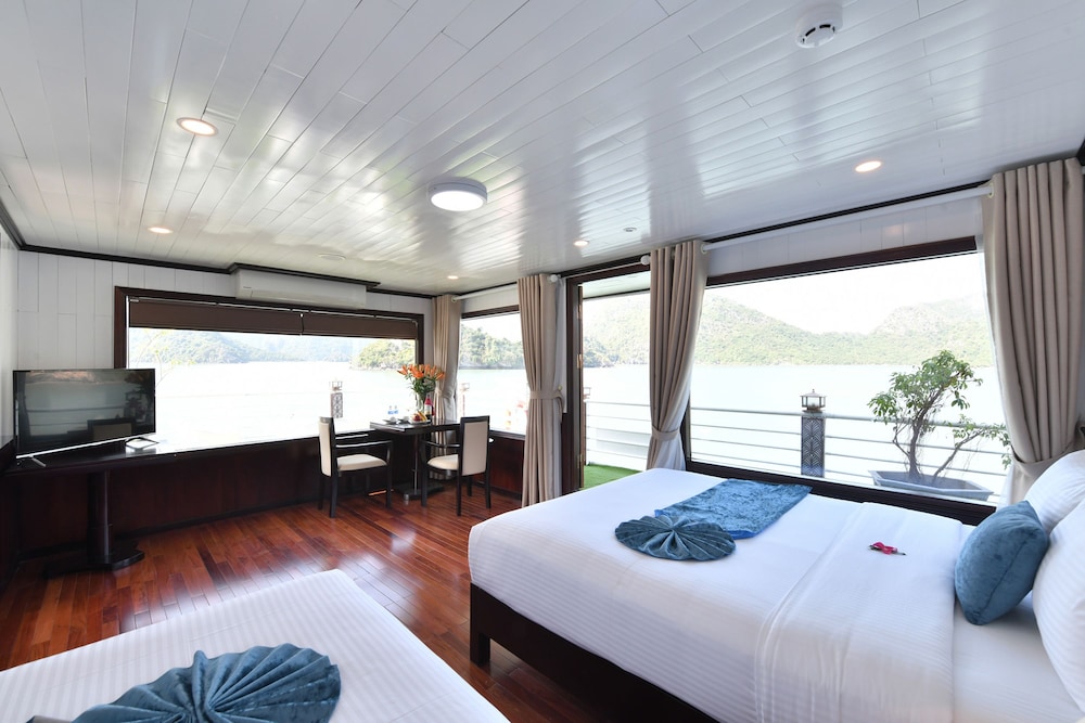 halong sapphire cruise