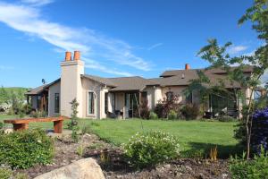 the summit lodge