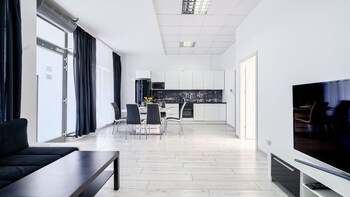 sun and snow miedzyzdrojski rynek