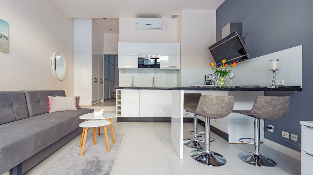 sun and snow miedzyzdrojski rynek