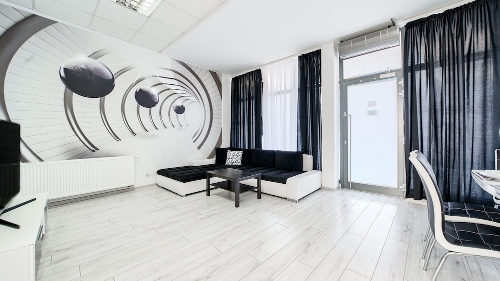 sun and snow miedzyzdrojski rynek